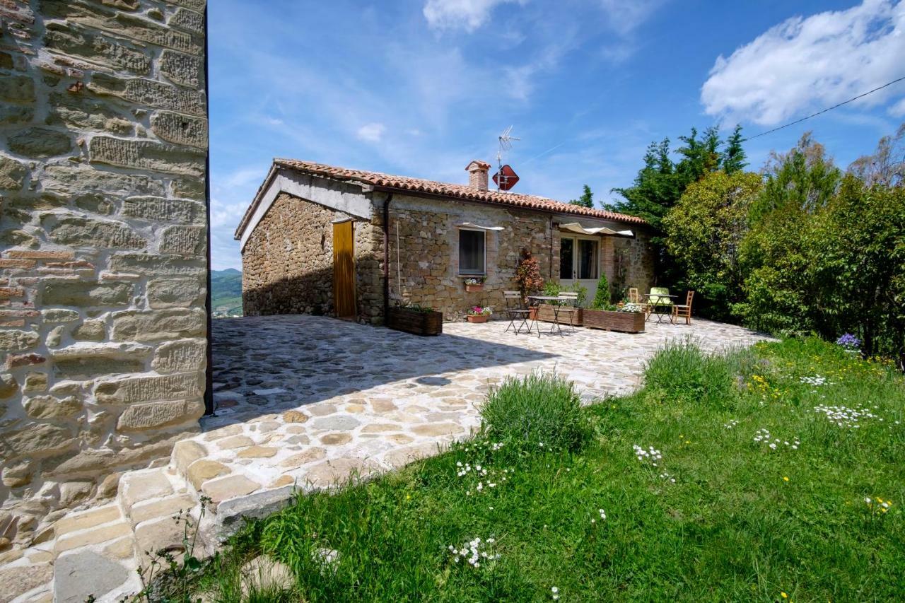 Palazzo Serre - Natura & Piscina San Leo Εξωτερικό φωτογραφία